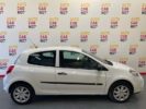 Voiture occasion RENAULT CLIO 3 SOCIETE COLLECTION 1.5 DCI 75 AIR ECO2 BLANC Diesel Nimes Gard #4