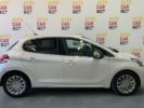 Voiture occasion PEUGEOT 208 1.2 PURE TECH 110CH S&S EAT6 ALLURE BLANC Essence Nimes Gard #4