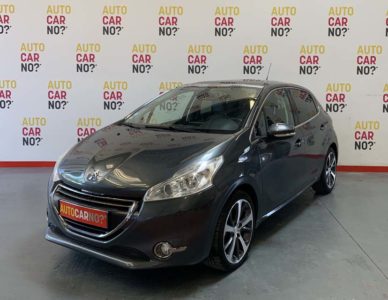 Voiture occasion PEUGEOT 208 1.6 BLUEHDI 120 FELINE GRIS Diesel Avignon Vaucluse