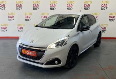 Voiture occasion PEUGEOT 208 1.2 PURETECH 110 S&S GT LINE EAT6 BLANC Essence Nimes Gard