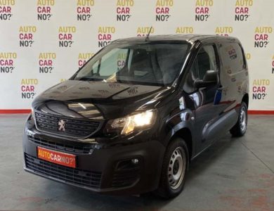 Voiture occasion PEUGEOT PARTNER 1.5 BLUEHDI 100 S&S PRENIUM NOIRE Diesel Avignon Vaucluse
