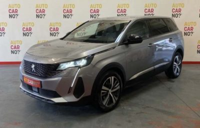 Voiture occasion PEUGEOT 5008 1.2 PURETECH 130 S&S ALLURE GRIS Essence Nimes Gard