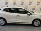 Voiture occasion RENAULT CLIO 5 1.6 E-TECH HYBRID 140 BUSINESS BLANC Hybride essence-électrique Alès Gard #4