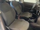 Voiture occasion CITROEN C3 1.2 PURETECH 82 FEEL EDITION GRIS Essence Arles Bouches du Rhône #8