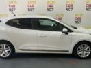 Voiture occasion RENAULT CLIO 5 1.6 E-TECH HYBRID 140 BUSINESS BLANC Hybride essence-électrique Nimes Gard #4