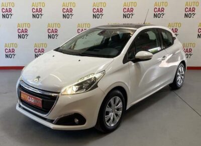 Voiture occasion PEUGEOT 208 1.2 PURETECH 82 ACTIVE BLANC Essence Alès Gard