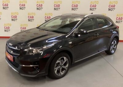Voiture occasion KIA XCEED 1.6 CRDI 136 MHEV ACTIVE BUSINESS DCT-7 NOIR Hybride gazole-électrique Montpellier Hérault